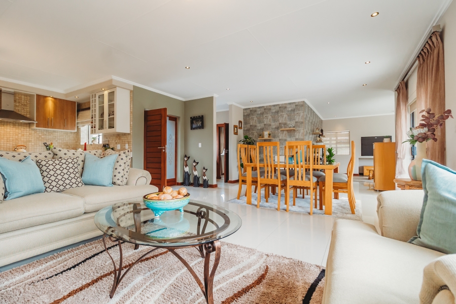 4 Bedroom Property for Sale in Earls Court Lifestyle Estate Western Cape